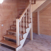 Комбинированная деревянная лестница без тонировки