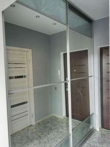 Встроенный шкаф с декоративным стеклом Листья № 4350